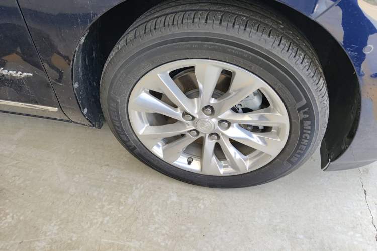 Used Buick GL8 2020 Avenir Avia Four-Seat Luxury Edition