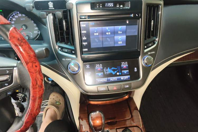 Used Toyota Crown 2015 2.5L Smart Edition Audio And AC Panel