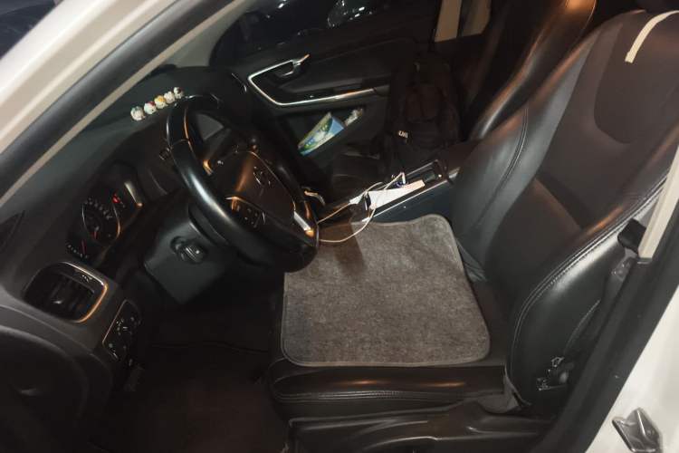 Used Volvo S60 2018 S60L T3 Smart Upgrade Edition
