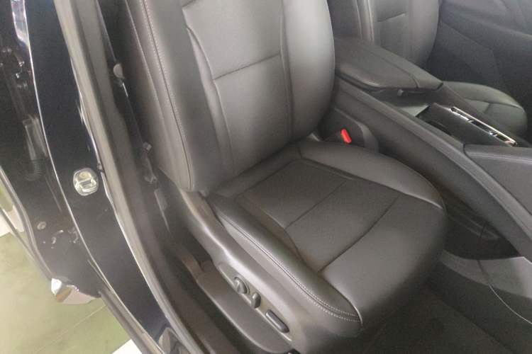 Used Buick Enclave 2022 652T Two-Wheel-Drive Prestige 7-Seater