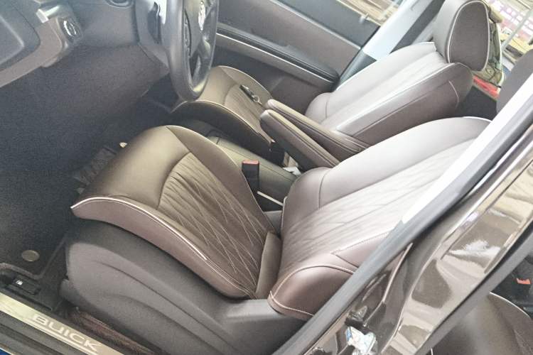 Used Buick GL8 2022 Land Executive Class 652T Prestige Model
