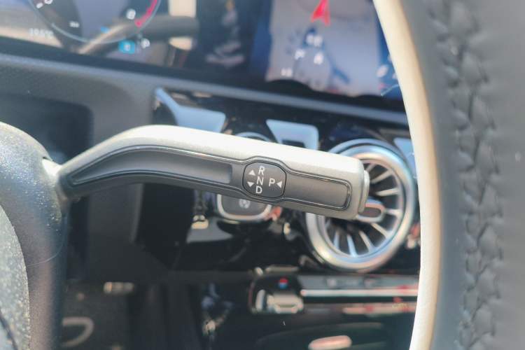 Used Mercedes-Benz CLA AMG 2024 AMG CLA 35 4MATIC Gear Lever