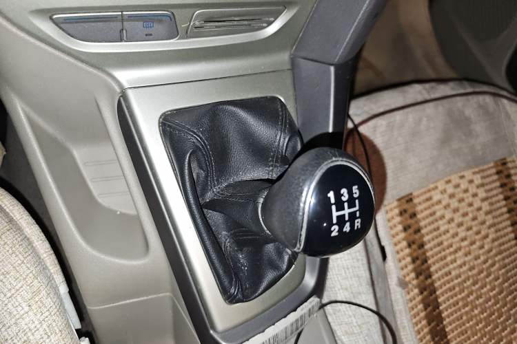 Used Ford Focus 2012 Sedan 1.6L Manual Comfort Model
