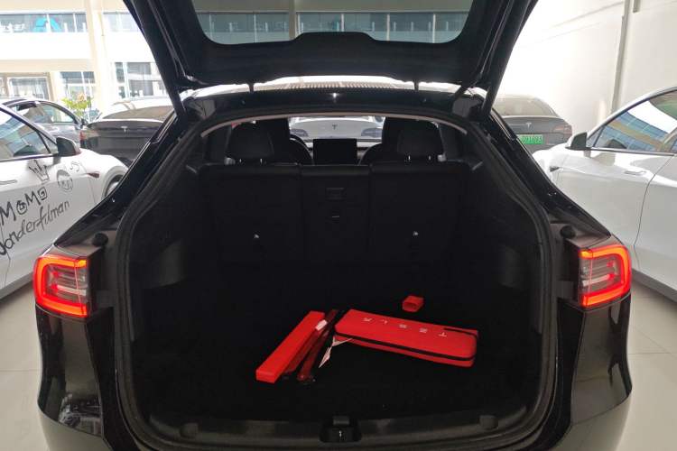 Used Tesla Model Y 2022 Rear-Wheel-Drive Version