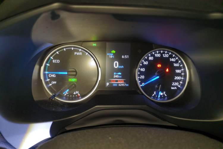 Used Toyota Wildlander 2020 Dual-Engine 2.5L E-CVT Two-Wheel Drive Luxury Edition Instrument Cluster