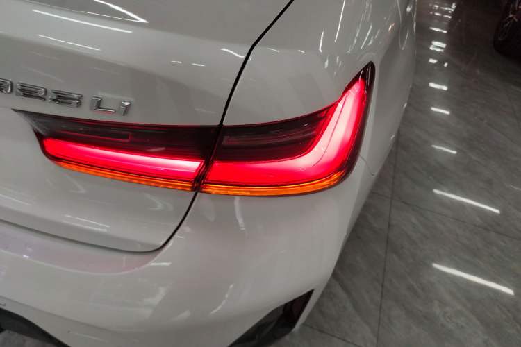 Used BMW 3 Series 2023 325Li M Sport Package Right Rear Taillight