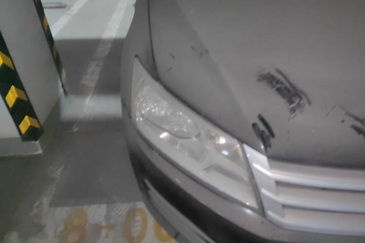 Used Volkswagen Santana 2015 1.6L Manual Fashion Edition Right Front Headlight