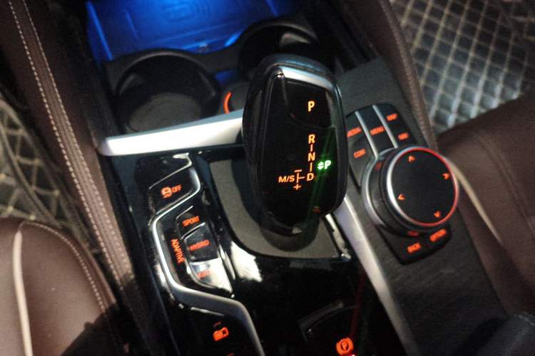 Used BMW 5 Series New Energy 2021 535Le M Sport Package Gear Lever