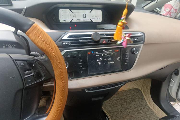 Used Citroen C4 Picasso 2015 Grand 1.6T Luxury 7-Seater
