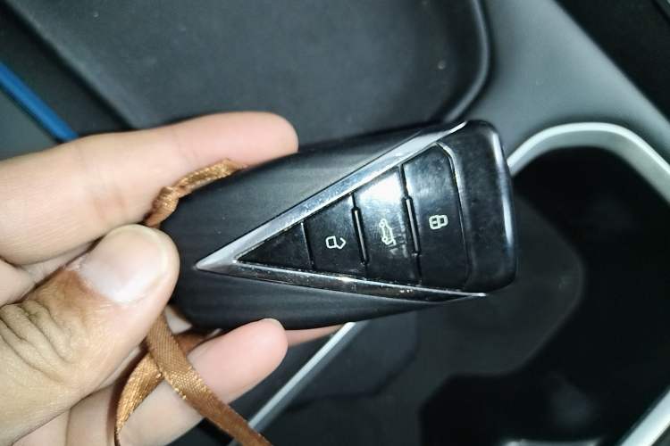 Used Venucia VX6 2025 Large Flat-Layout 520 Pro