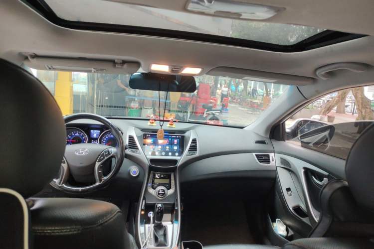 Used Hyundai Elantra (5th Generation / Langdong) 2015 1.6L Automatic Luxury Model
