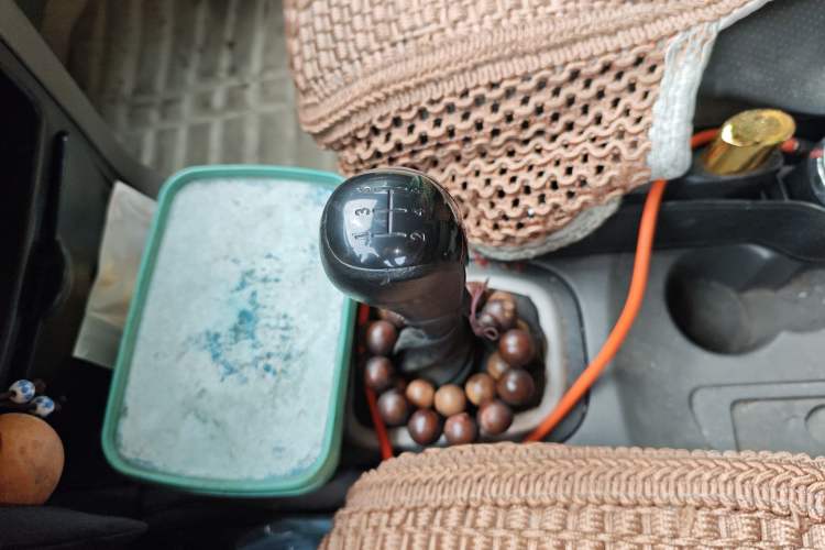 Used Dongfeng Shuaike 2011 1.6L Manual Luxury 7-Seater