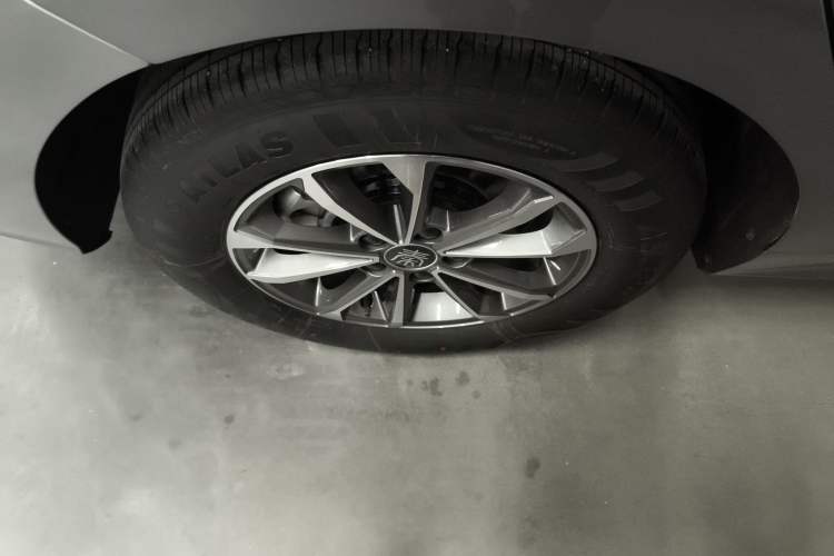 Used BYD Qin PLUS 2024 HONOR Edition DM-i 55KM Leading Model
