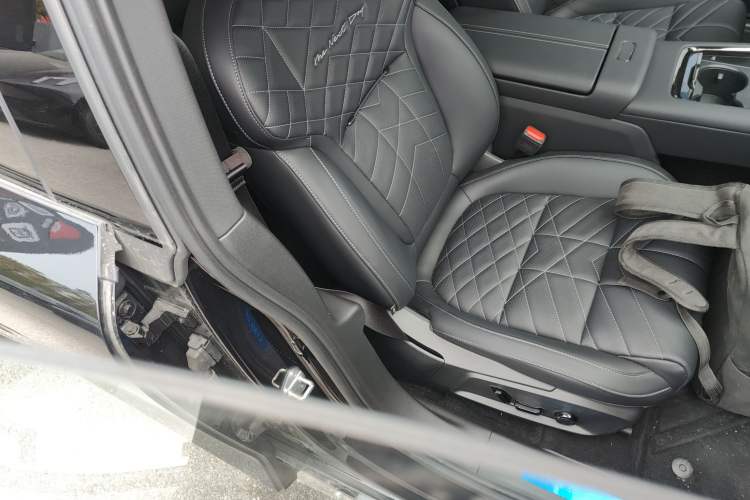 Used Lynk & Co Lynk & Co 10 EM-P 2025 Model 120 Four-Wheel Drive Ultra