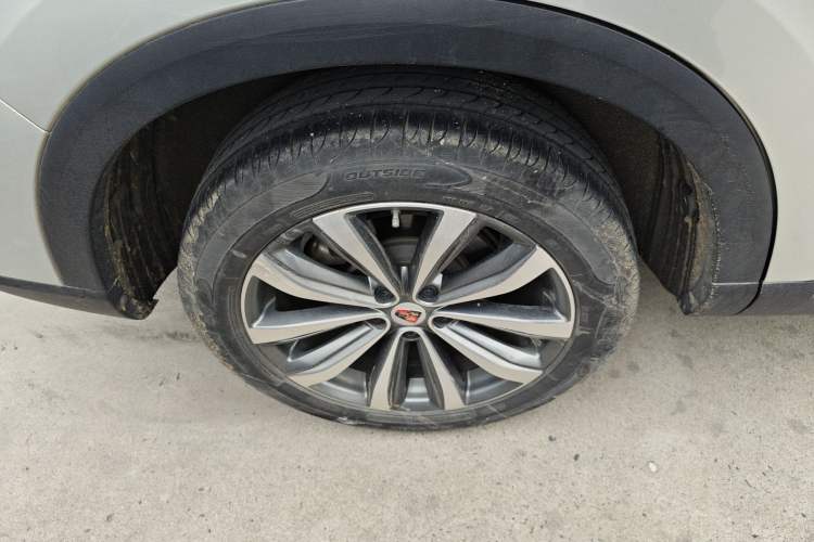 Used Roewe RX5 MAX 2019 300TGI Manual 4G Connect Luxury Edition Right Rear Wheel Hub