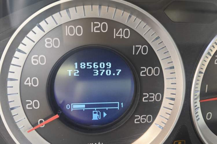 Used Volvo XC60 2011 T6 AWD Zhiya Edition
