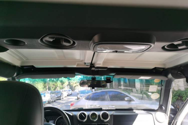 Used BAIC Off-Road BJ40 2016 40L 2.3T Automatic All-Wheel Drive Premium Edition