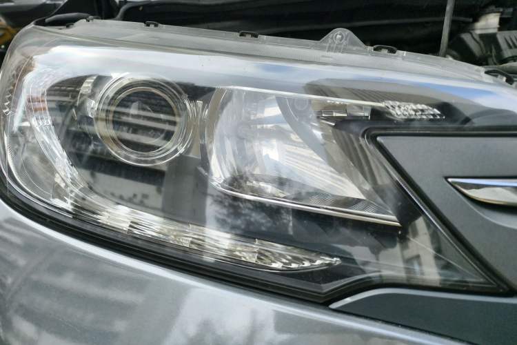 Used Honda CR-V 2012 2.0L two-wheel drive urban version