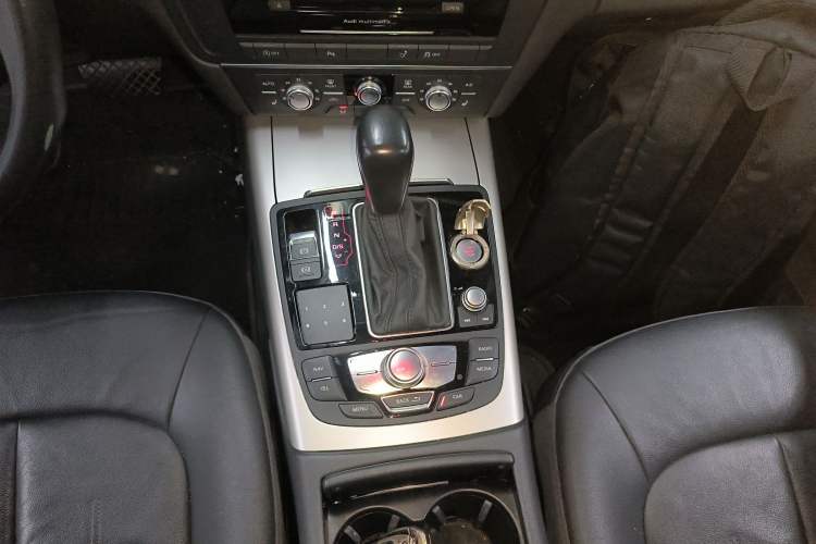 Used Audi A7 2018 35 TFSI Fashion Model Gear Lever