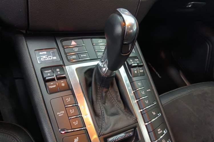 Used Porsche Macan 2014 Macan 2.0T