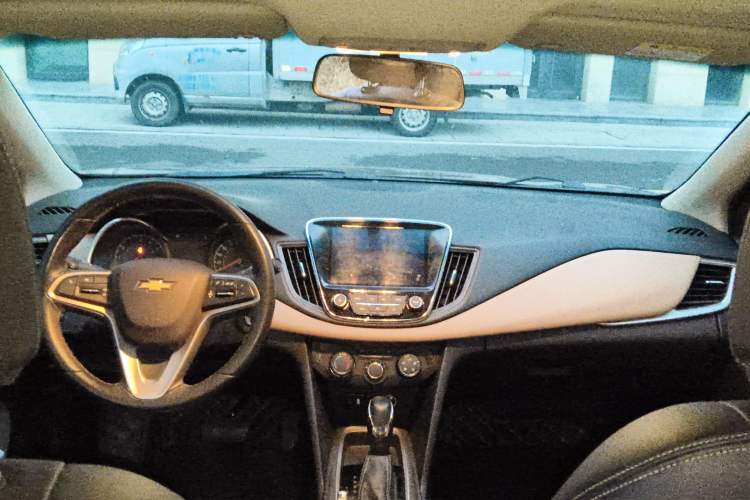 Used Chevrolet Monza 2022 320 Automatic Enjoyment Sunroof Version
