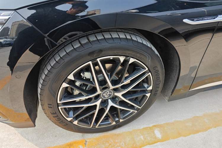 Used BYD Han 2025 EV 605KM Prestige Model