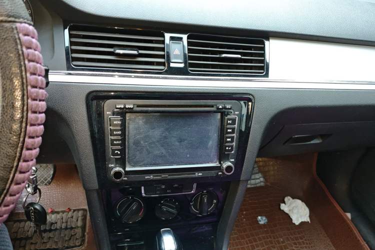 Used Volkswagen Bora 2015 Qihui Edition 1.6L Automatic Fashion Model