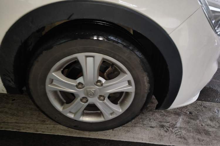 Used Baojun 310 2017 1.5L Automatic Fashion Model
