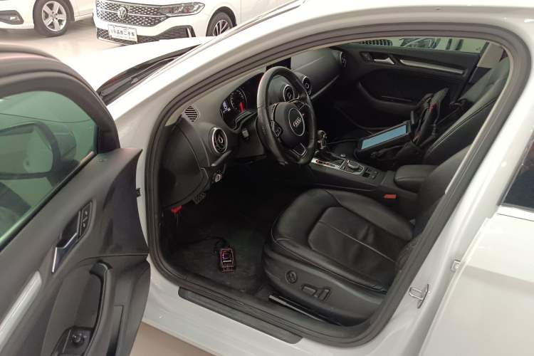 Used Audi A3 2016 Limousine 35 TFSI Prestige Edition