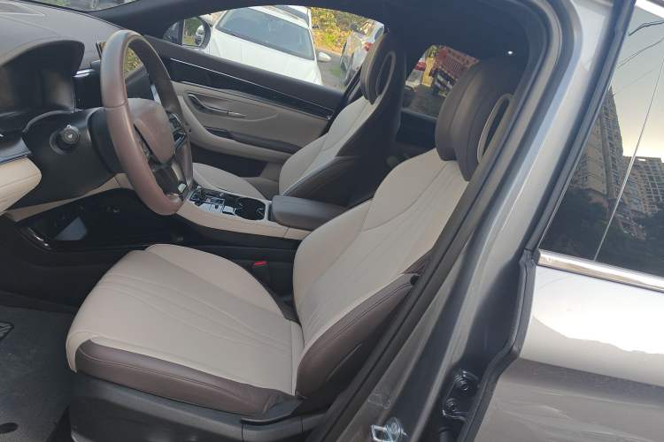 Used BYD Song PLUS New Energy 2024 Honor Edition EV 520km Premium Model
