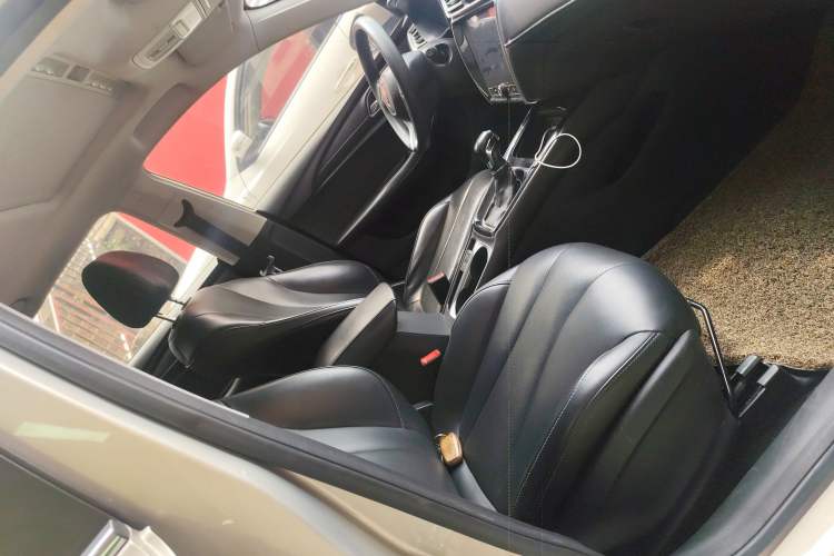 Used Roewe i5 2019 1.5L Automatic 4G Connected Langhao Edition Right Front Seat