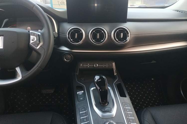 Used Wey VV6 2021 2.0T Two-Wheel Drive Smart Plus