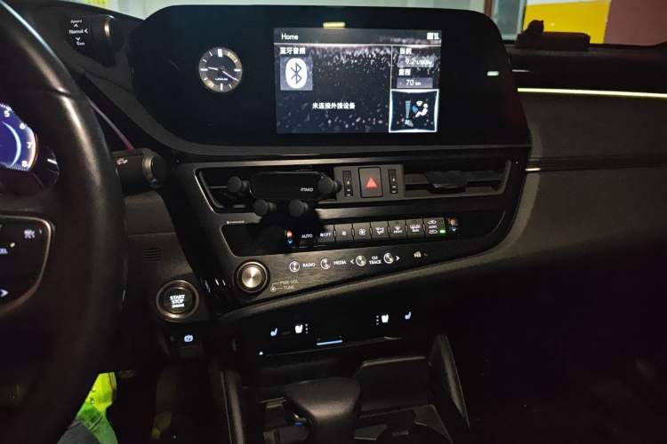 Used Lexus ES 2022 200 Excellence Edition Audio And AC Panel