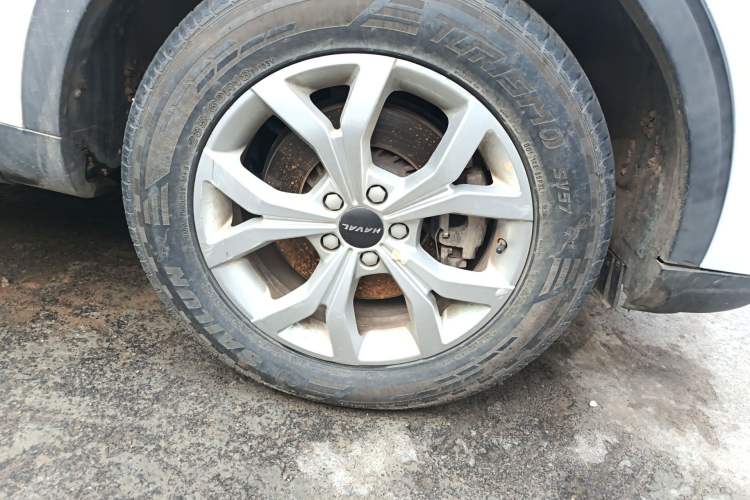 Used Haval H6 2019 2.0 GDIT Automatic Champion Edition China V Standard Right Front Wheel Hub