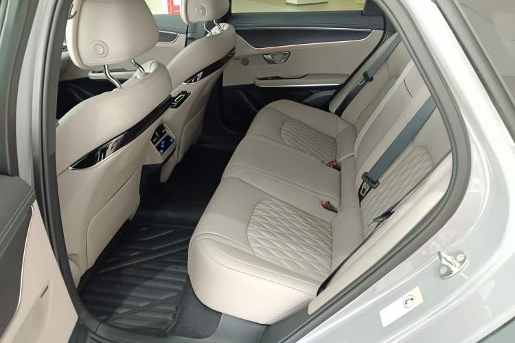 Used BYD Han 2025 DM-i Intelligent Driving Edition 125KM LiDAR Flagship Model