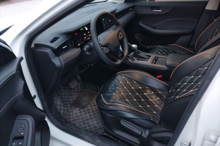 Used Roewe i5 2023 1.5L CVT Luxury Edition
