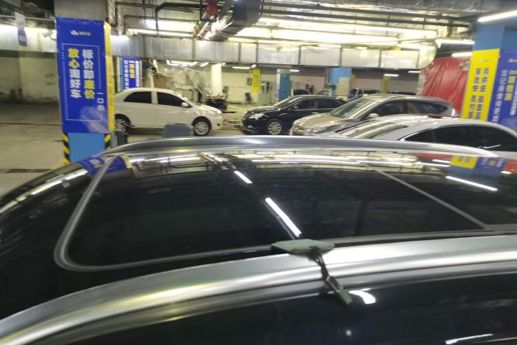 Used Hongqi HS5 2022 Revised Version 2.0T Smart Connect Flagship Edition
