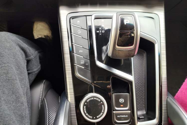 Used Geely Auto Emgrand X7 Sport 2020 1.8TD DCT ZhiZun PRO