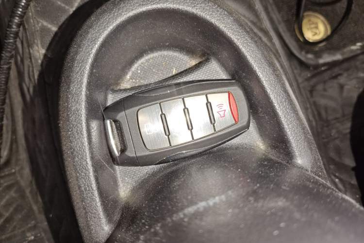 Used ORA Black Cat 2022 301km Base Version Ternary Lithium
