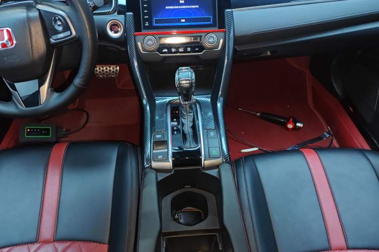 Used Honda Civic 2021 HATCHBACK 220TURBO CVT Trendy Cool Edition Gear Lever