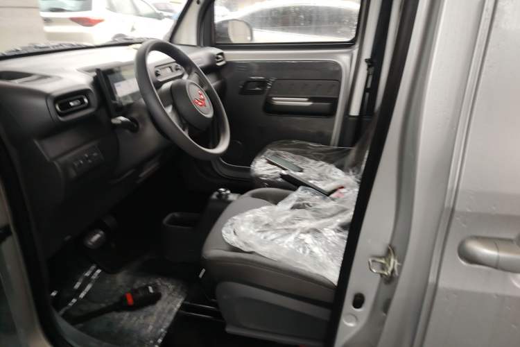 Used Wuling Zhiguang New Energy 2025 Comfort Model