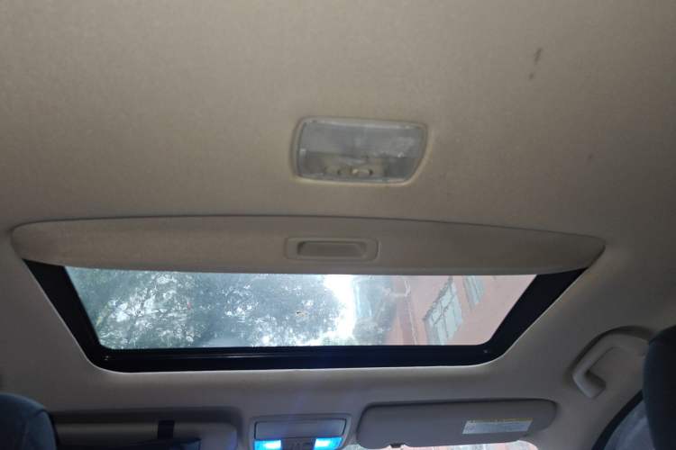 Used Honda CR-V 2015 2.4L two-wheel drive luxury version