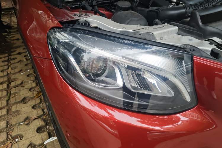 Used Mercedes-Benz GLC Coupe 2018 GLC 260 4MATIC Coupe SUV Right Front Headlight