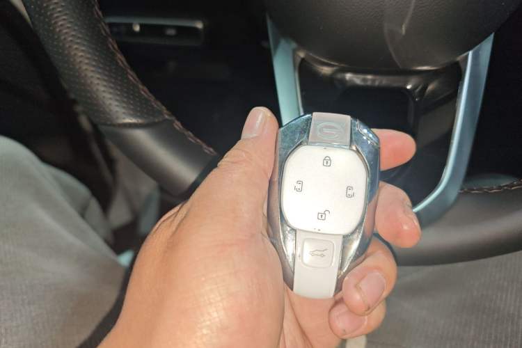 Used GAC Trumpchi M8 2024 Master Series 400T Prestige Edition Vehicle Key