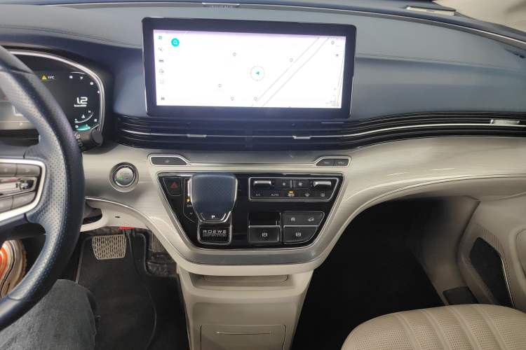 Used Roewe iMAX8 2022 400TGI Prestige Edition
