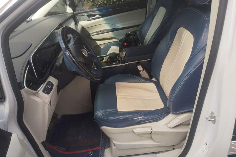 Used Buick GL8 2020 ES Land Cruiser 653T Comfort Edition
