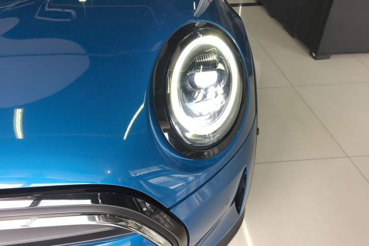 Used MINI MINI 2022 1.5T COOPER Classic Edition