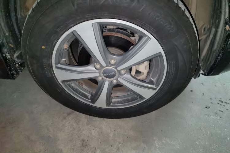 Used Haval H6 2015 Upgraded Model 1.5T Manual Two-Wheel Drive Elite Version
