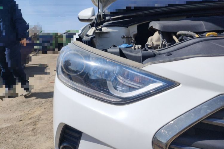 Used Hyundai Elantra (6th Generation / Lingdong) 2016 1.6L Automatic ZhiXuan – Elite Version Right Front Headlight