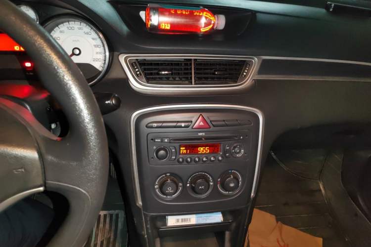 Used Peugeot 308 2012 1.6L Manual YouShang Edition
